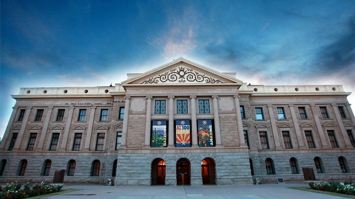 arizona-capitol-tour-with-steve-kaiser.jpg