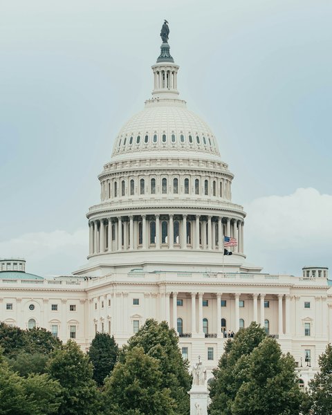 A former congressman's warning: Don't kill the filibuster