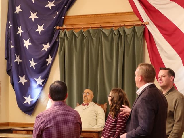Photo 10 from Arizona Capitol Tour with Steve Kaiser