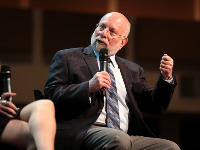 "Jeffrey Singer" by Gage Skidmore / Flickr, CC BY-SA 2.0. Source: https://www.flickr.com/photos/gageskidmore/26531873109/ License: https://creativecommons.org/licenses/by-sa/2.0/ Flickr photo ID: 26531873109. Original file; no modifications.
